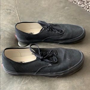 Men’s Vans Authenitc Black/Black